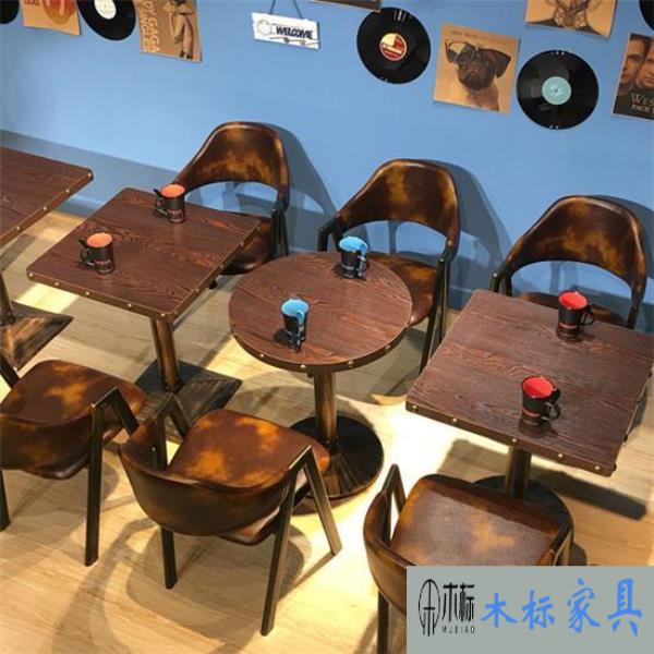 咖啡館設計如何布局適合的桌椅搭配？ 