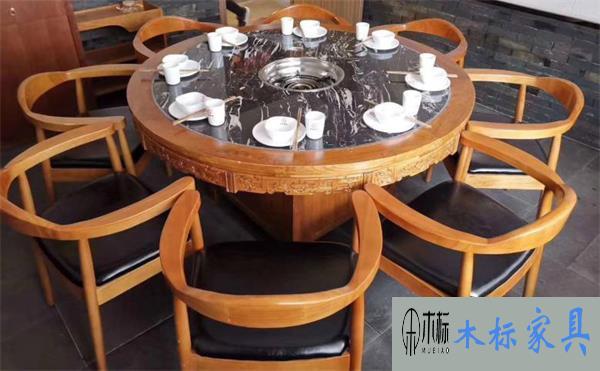 火鍋店設(shè)計方案如何挑選適合的桌椅搭配？ 