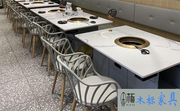 餐飲桌椅批發(fā)，烤肉店餐桌挑選需要注意哪些問題？ 