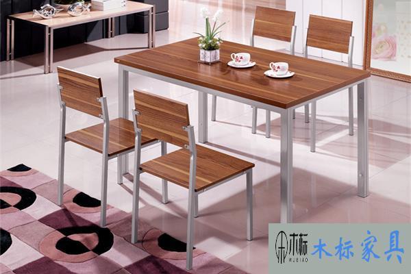 餐廳桌椅擺放有講究，擺對了坪效穩增！ 